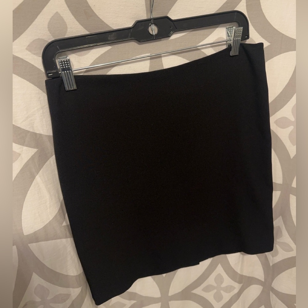 MM Lafleur Skirt Size 4 / 30 Waist Black Pencil Plain Side Zip Office Work Mini - Picture 2 of 10